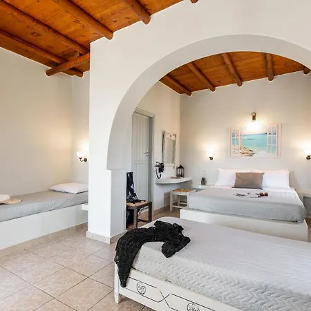 Michalios Luxury Hotel *